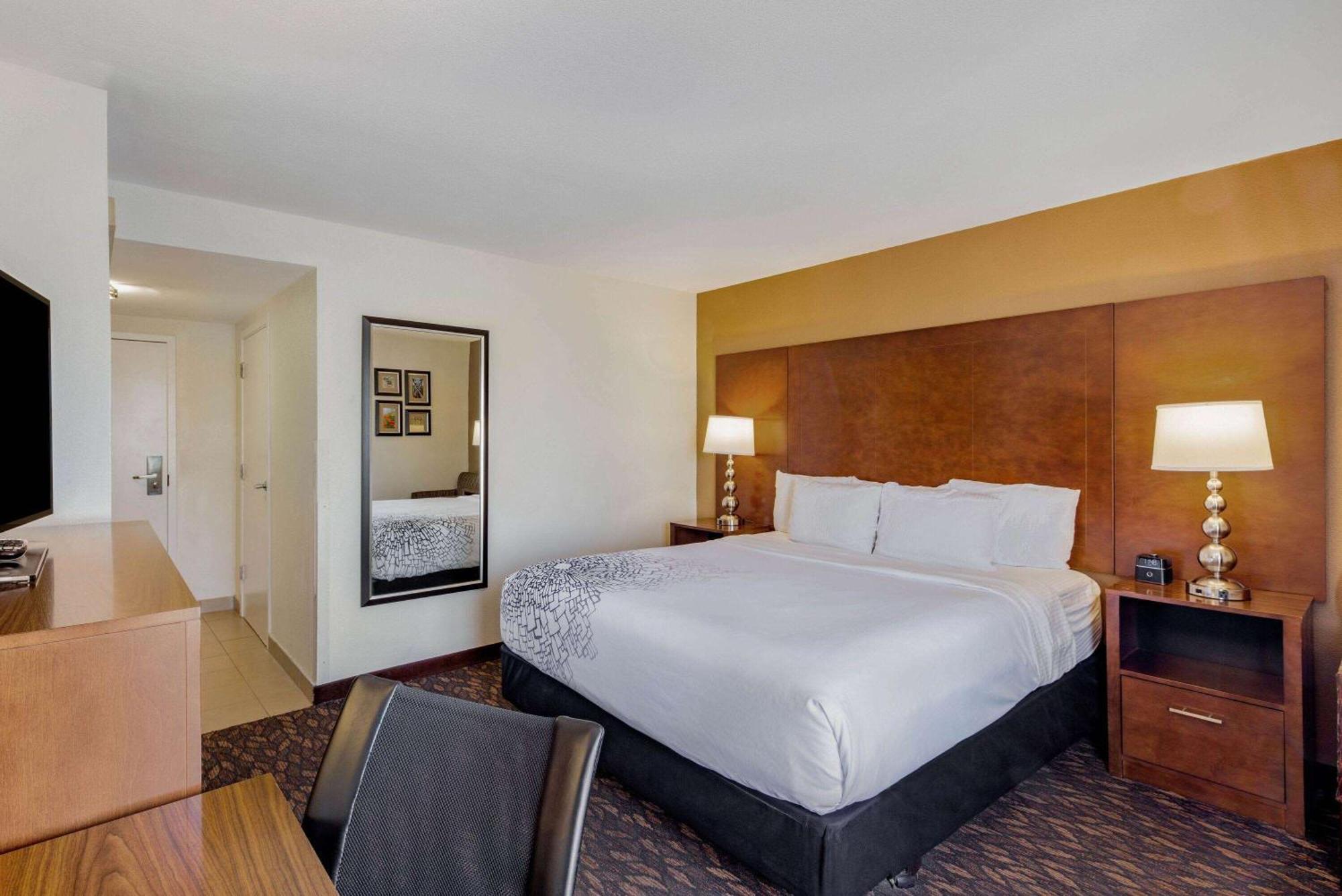 Hotel La Quinta By Wyndham Oakland - Hayward Exterior foto