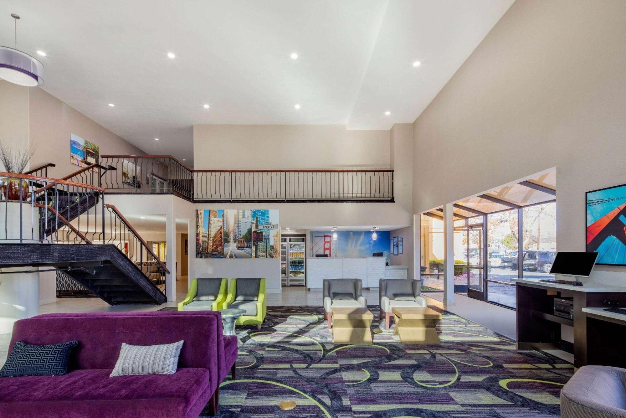 Hotel La Quinta By Wyndham Oakland - Hayward Exterior foto